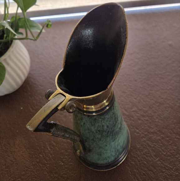 Vintage MCM Dayagi Brass And Green Enamel Pitcher Made In Israel - Picture 5 of 6